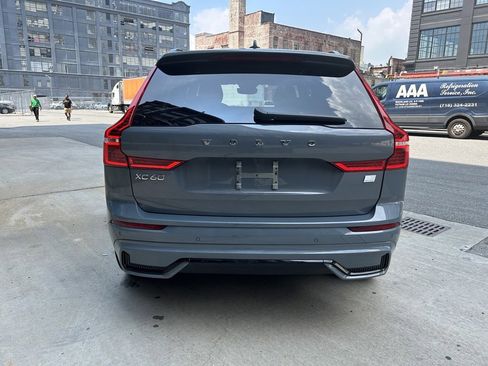 Certified 2024 Volvo XC60 T8 Plus w/ Climate Package image 9