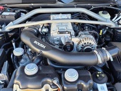 Used 2006 Ford Mustang GT RWD image 39