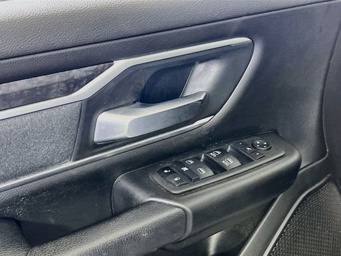 Used 2023 RAM 1500 Big Horn AWD/4WD image 17