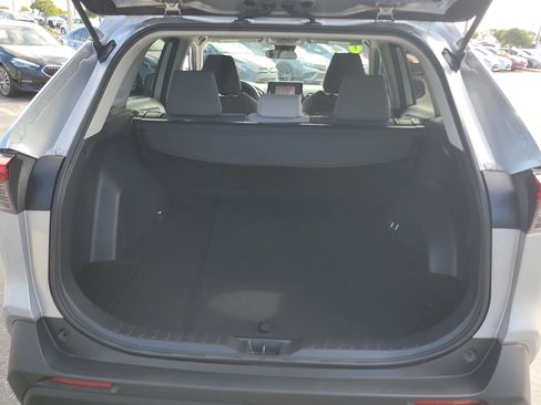 Used 2020 Toyota RAV4 XLE image 11