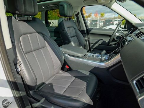 Used 2022 Land Rover Range Rover Sport SE image 36