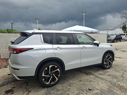 Used 2024 Mitsubishi Outlander SE AWD/4WD image 6