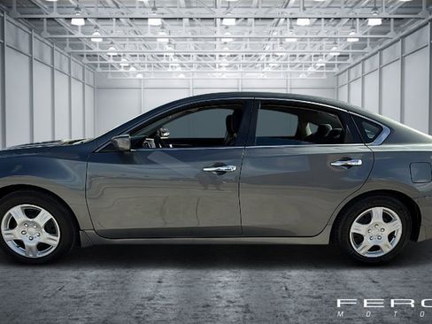 Used 2018 Nissan Altima 2.5 S w/ S Convenience Package image 2