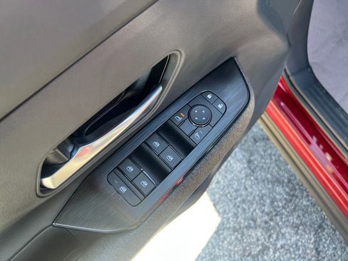 Certified 2025 Nissan Kicks SV AWD/4WD image 13