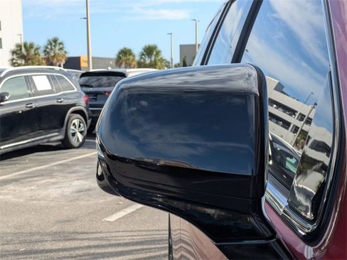 Used 2023 Chevrolet Tahoe Premier w/ Advanced Technology Package image 10