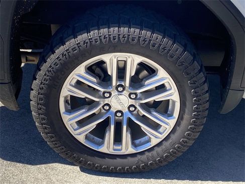 Used 2023 GMC Sierra 1500 SLT w/ SLT Premium Package image 33