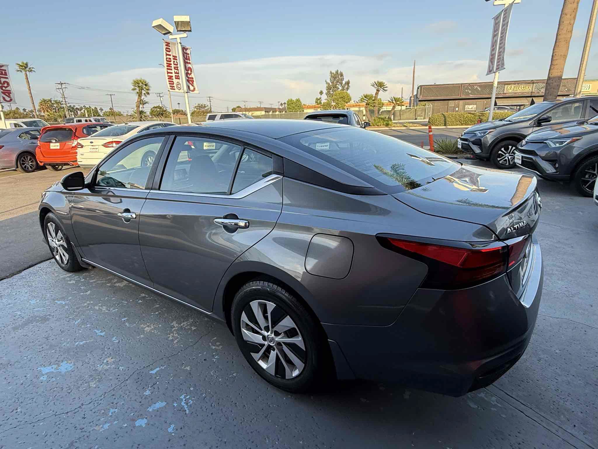 Used 2022 Nissan Altima 2.5 S FWD image 16