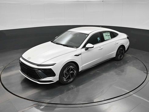 New 2026 Hyundai Sonata SEL FWD image 26
