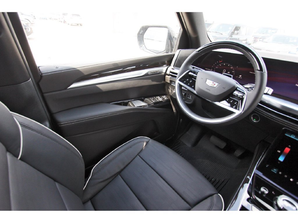 New 2027 Cadillac Escalade Luxury w/ Touring Package AWD/4WD image 8