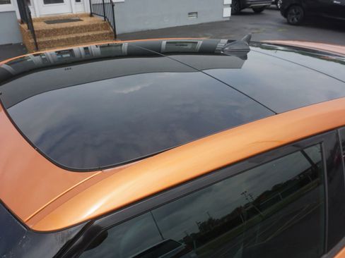 Used 2016 Hyundai Veloster Turbo w/ Option Group 04 image 9