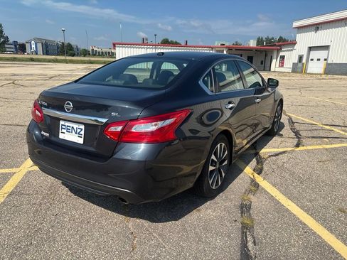 Used 2017 Nissan Altima 2.5 SL FWD image 8