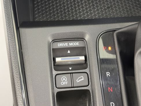 Used 2025 Honda CR-V LX image 22