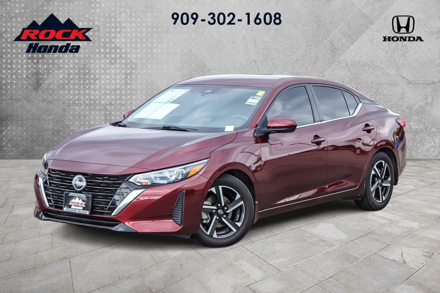 Used 2025 Nissan Sentra SV FWD image 1