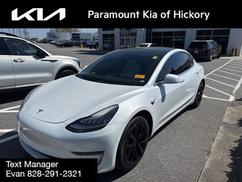 Used 2019 Tesla Model 3 Standard Range Plus image 1