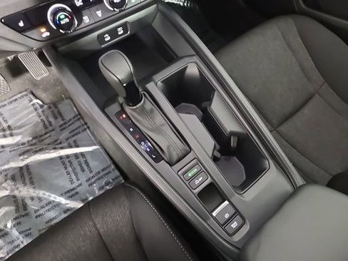 Used 2024 Honda Accord EX image 31