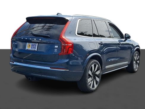 Used 2024 Volvo XC90 T8 Ultimate w/ Protection Package AWD/4WD image 7