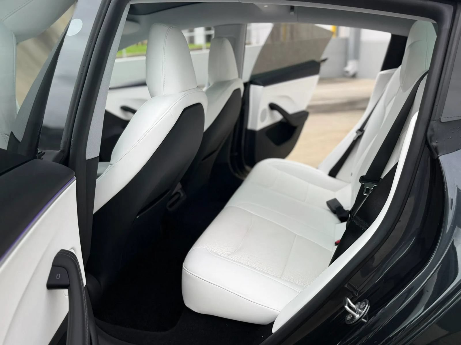 Used 2025 Tesla Model 3 Long Range RWD image 19