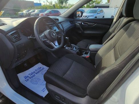 Used 2018 Nissan Rogue SV w/ Premium Package AWD/4WD image 11
