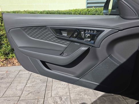 Used 2024 Jaguar F-TYPE R image 10