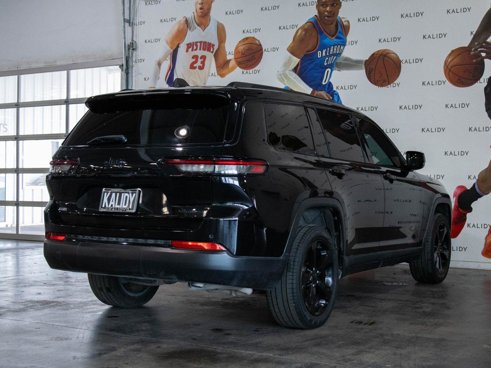 Used 2024 Jeep Grand Cherokee L Limited w/ Black Appearance Package RWD image 26