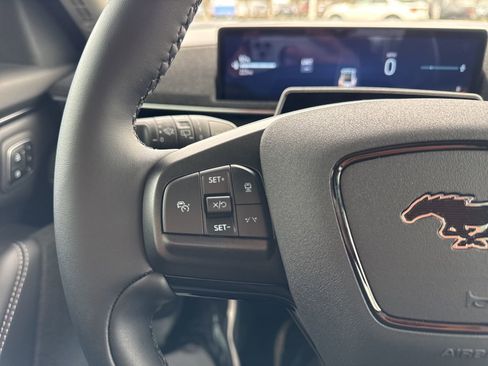 Certified 2025 Ford Mustang Mach-E Premium image 26