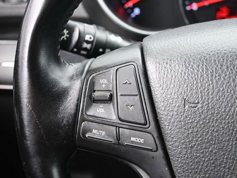 Used 2015 Kia Sorento LX image 14