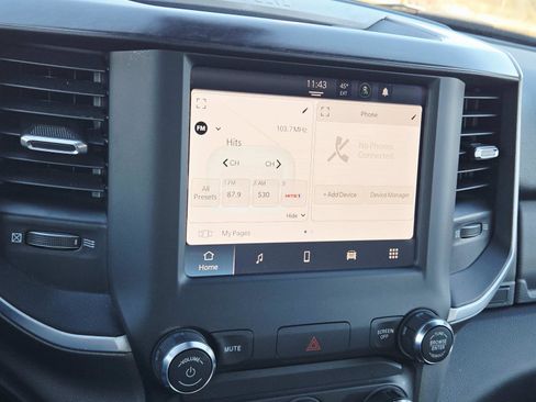 Used 2024 RAM 2500 Big Horn w/ Bed Utility Group image 29