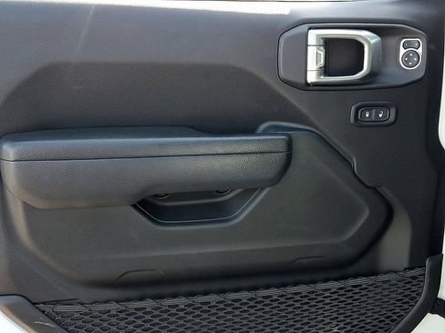Used 2023 Jeep Wrangler Unlimited Sport AWD/4WD image 14