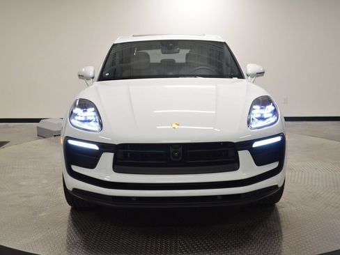 New 2026 Porsche Macan AWD/4WD image 10