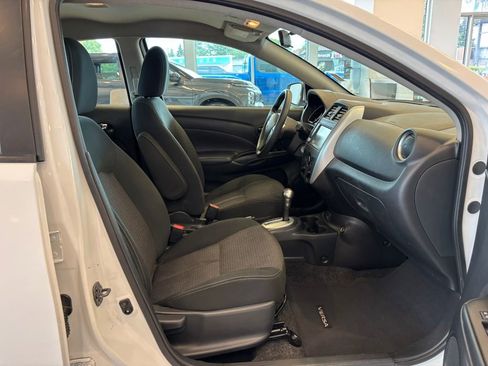 Used 2019 Nissan Versa SV FWD image 21
