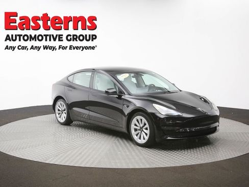 Used 2023 Tesla Model 3 Standard Range image 49