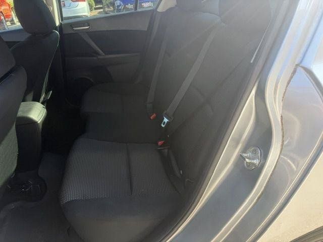 Used 2013 MAZDA MAZDA3 i Sport FWD image 13