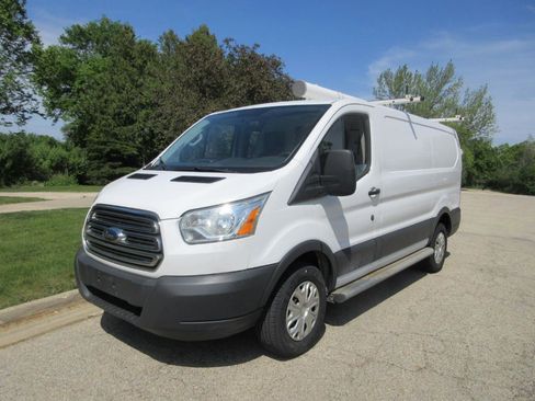 Used 2015 Ford Transit 250 130 Low Roof w/ Exterior Upgrade Package RWD image 35