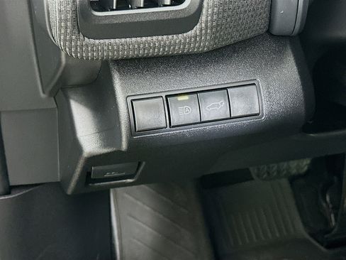 Used 2023 Toyota bZ4X Limited image 17