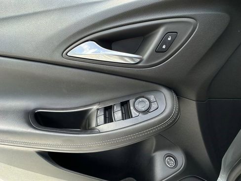 Certified 2023 Buick Encore GX Select w/ Sport Touring Package FWD image 23