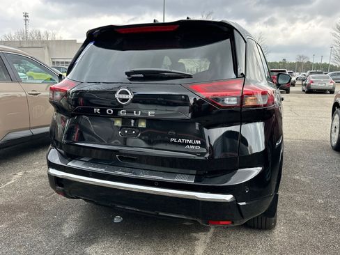 New 2026 Nissan Rogue Platinum w/ Tech Package image 4
