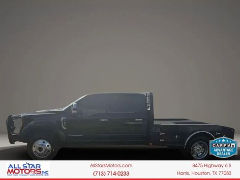 Used 2017 Ford F450 Platinum w/ Platinum Ultimate Package AWD/4WD image 8