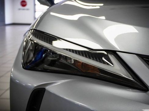 Certified 2025 Lexus UX 300h FWD w/ Accessory Package (Z2) image 29