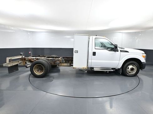 Used 2015 Ford F350 XL image 3