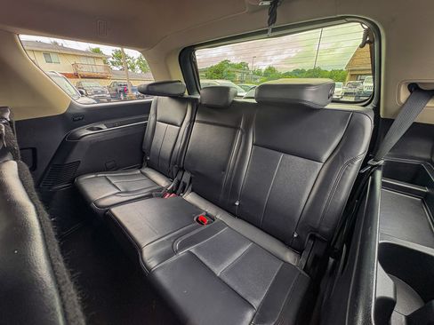 Used 2024 Ford Expedition XLT AWD/4WD image 29