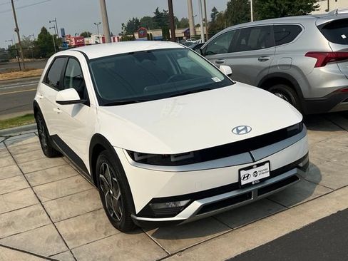 Certified 2024 Hyundai Ioniq 5 SEL RWD image 7