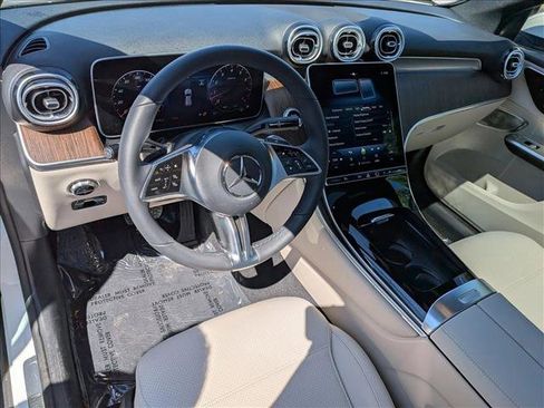 Used 2026 Mercedes-Benz GLC 300 4MATIC image 10