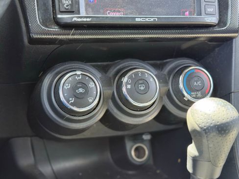 Used 2015 Scion tC FWD image 10