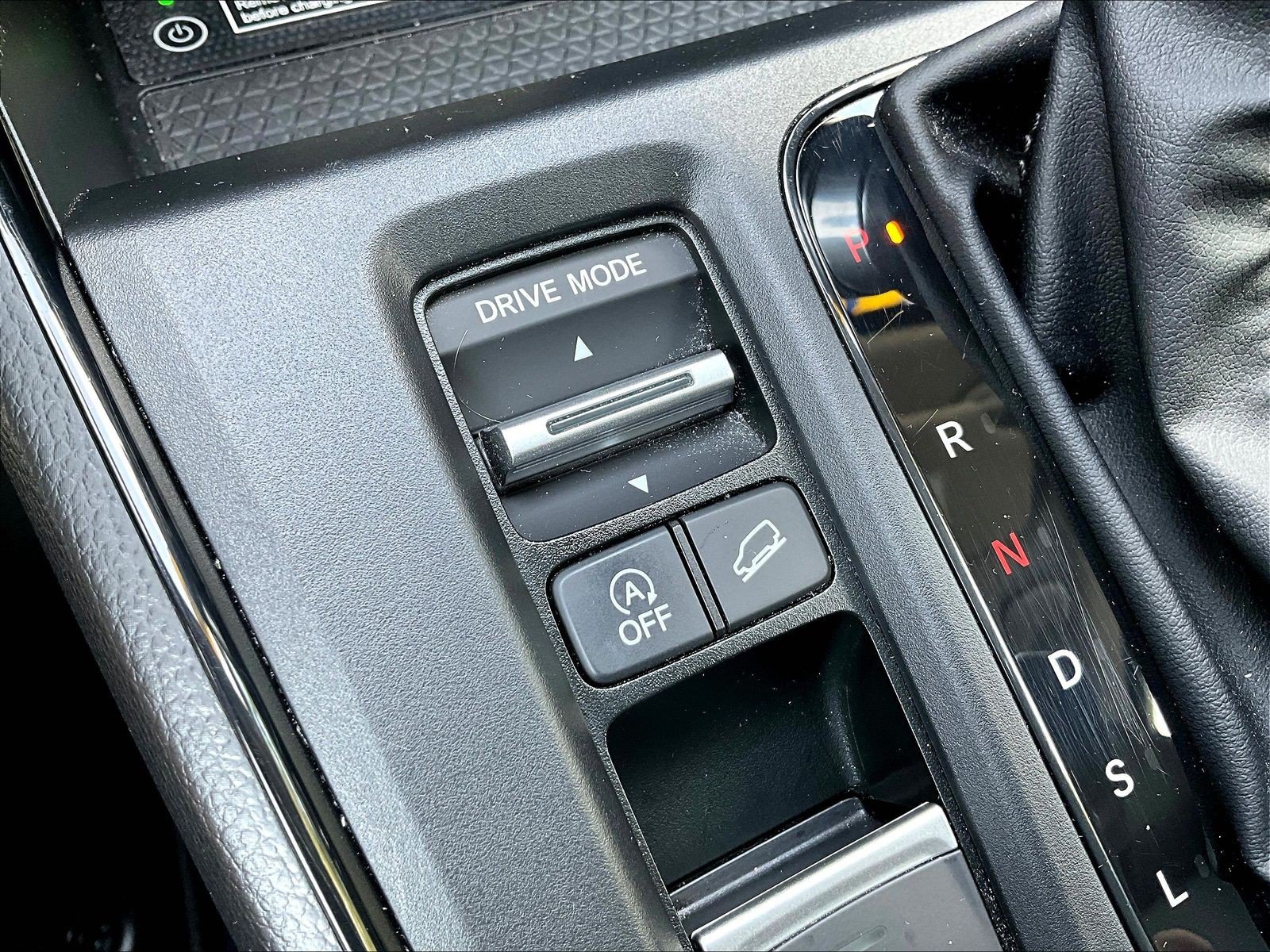 Used 2025 Honda CR-V EX-L image 37