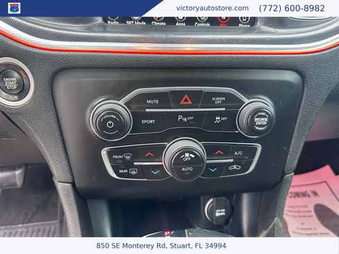 Used 2018 Dodge Charger R/T w/ Navigation & Travel Group image 30