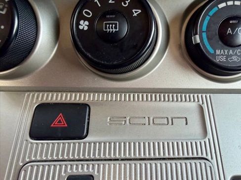 Used 2009 Scion xB image 31