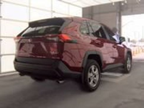 Certified 2025 Toyota RAV4 XLE w/ Convenience Package FWD image 5