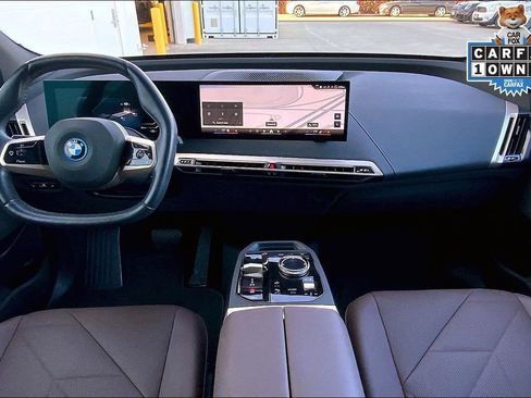Used 2025 BMW iX xDrive50 AWD/4WD image 13