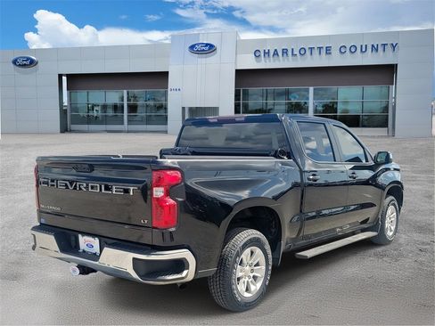 Used 2022 Chevrolet Silverado 1500 LT image 4
