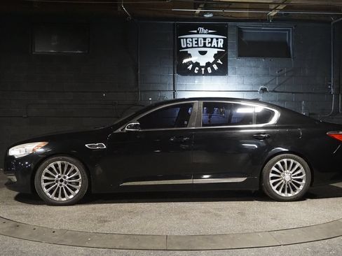 Used 2016 Kia K900 Luxury RWD image 3